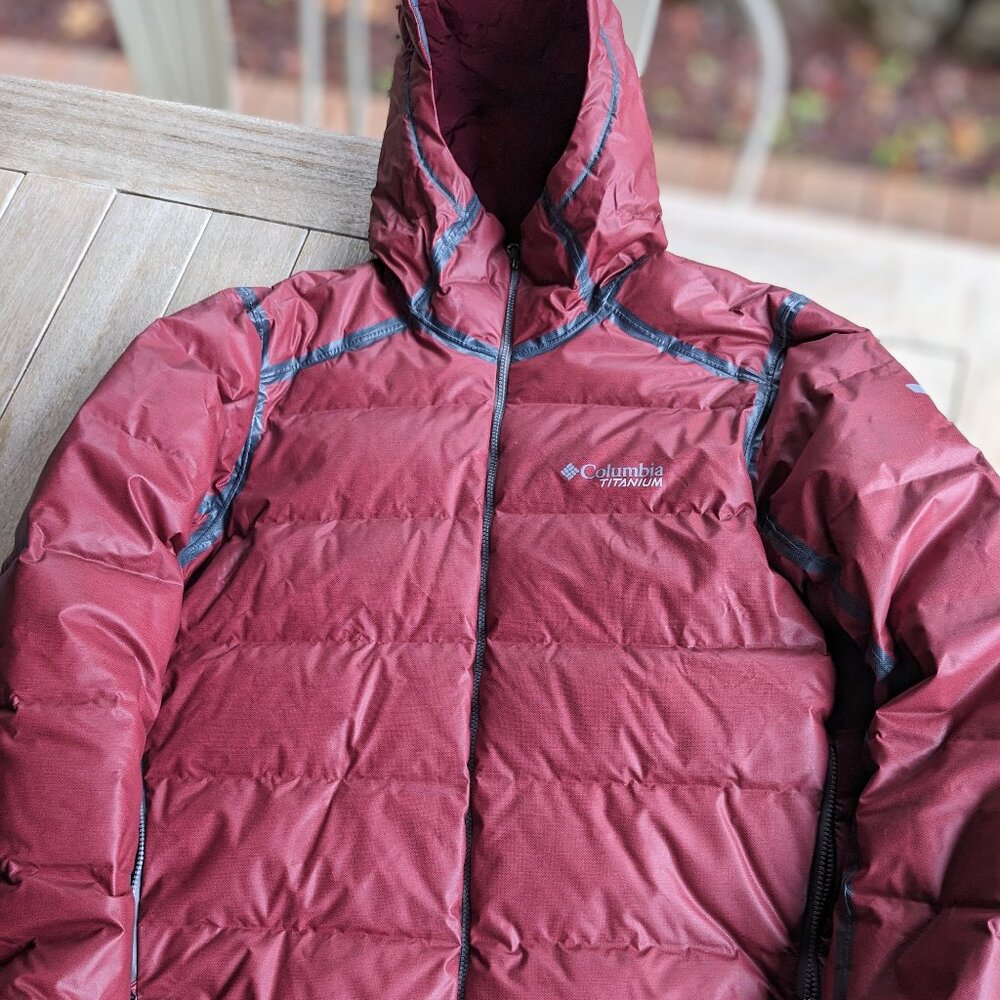COLUMBIA Titanium OUTDRY 700 Down Hooded Puffer Jacket Size Medium